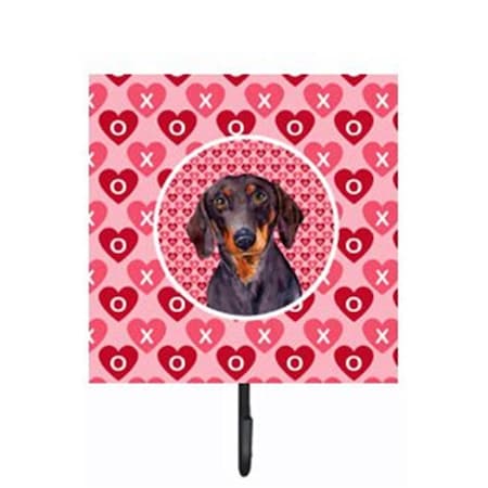 Jensendistributionservices Dachshund Valentines Love And Hearts Leash Or Key Holder MI2101679